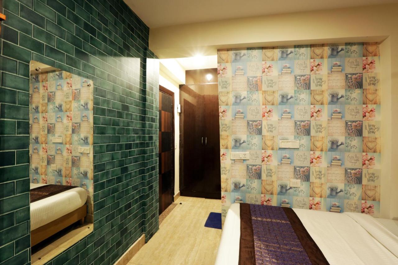 Hotel Airport Star Нью-Дели Экстерьер фото