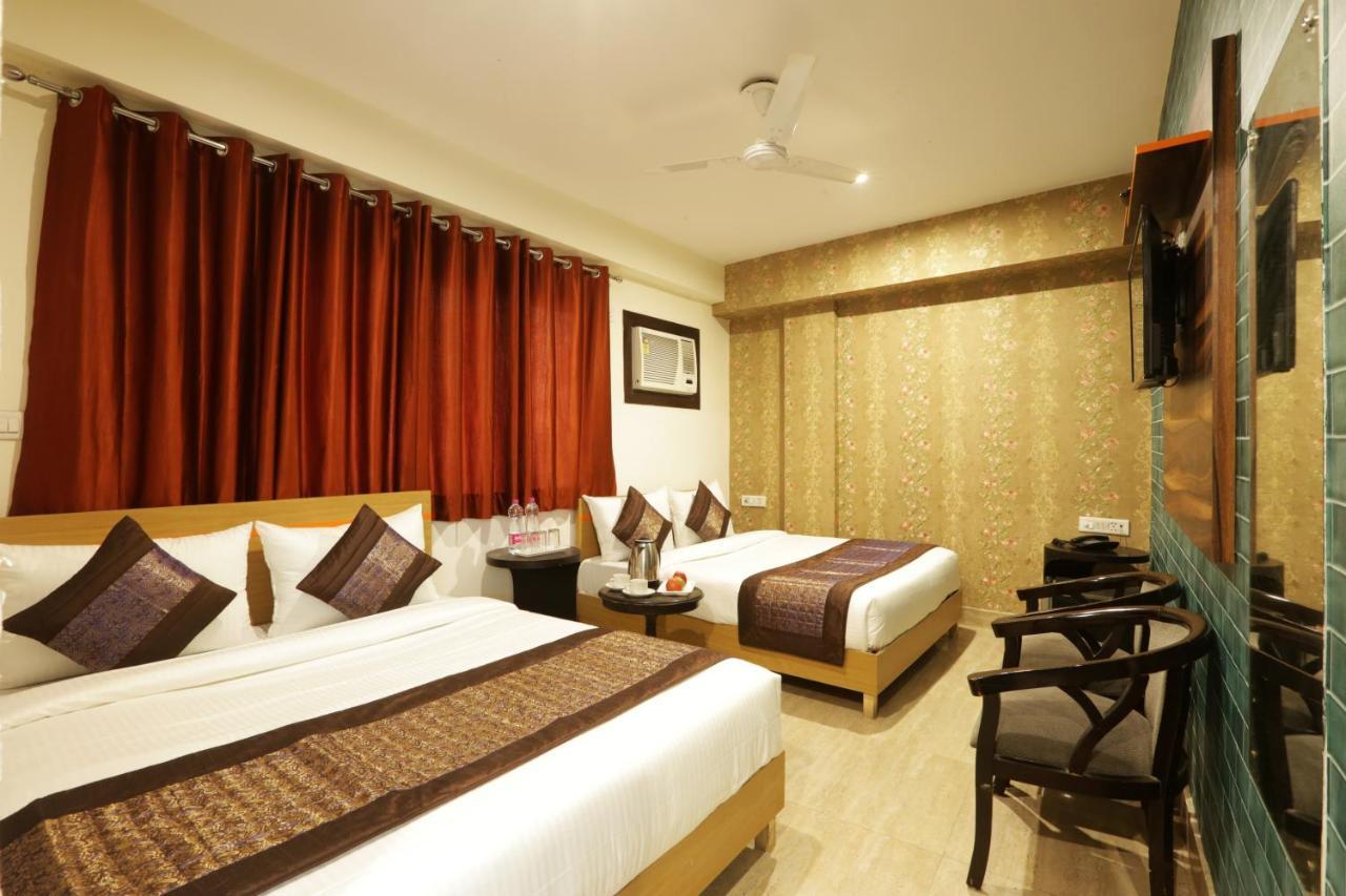 Hotel Airport Star Нью-Дели Экстерьер фото